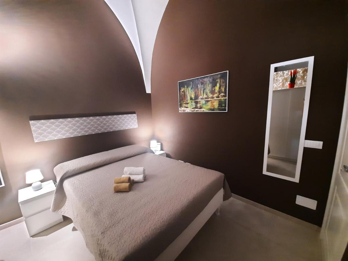 Zia Nenne Holiday Rooms Monopoli Bagian luar foto